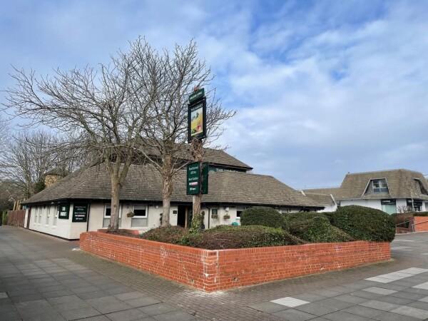 Best Sports Bars in Swindon - Harvey (Swindon)