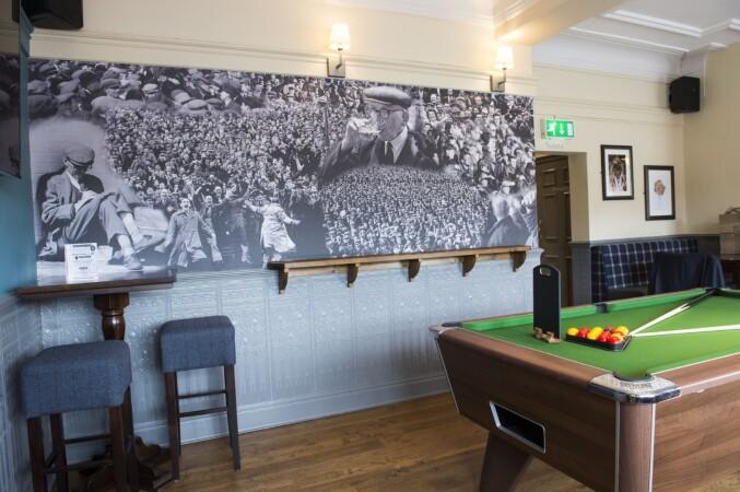 Best Sports Bars in Mansfield - Oak Tree (Mansfield)