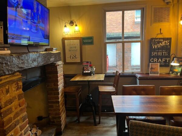 Best Sports Bars in Hemel Hempstead - Old Bell (Hemel Hempstead)