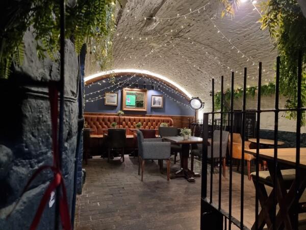 Best Sports Bars in Chester - Watergates Bar (Chester)