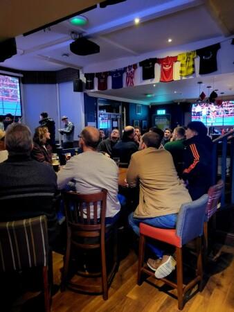 Best Sports Bars in Wakefield - Walnut Tree (Wakefield)