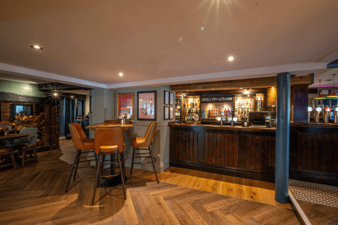 Best Sports Bars in Stevenage - Old Red Lion (Shephall)