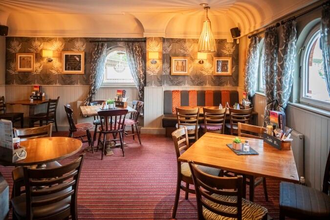 Best Sports Bars in Peterborough - Crab & Winkle (Peterborough)