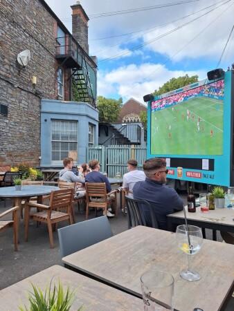 Best Sports Bars in Cardiff - The Claude