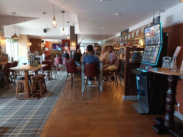 Best Sports Bars in Slough - Earl Of Cornwall (Slough)
