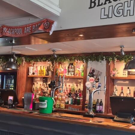 Best Sports Bars in Blackpool - Farmers Arms (Blackpool)