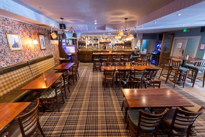 Best Sports Bars in Lanarkshire - Millcroft (Rutherglen)