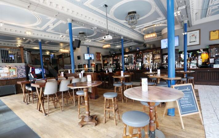 Best Sports Bars in Lanarkshire - Coopers (Glasgow)