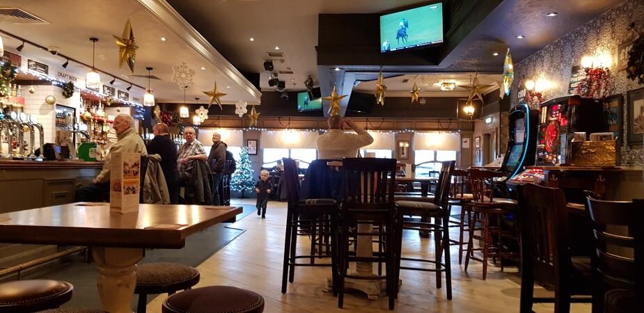 Best Sports Bars in Lanarkshire - Chase Inn (Kirkintilloch)