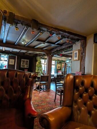 Best Sports Bars in Stratford-upon-Avon - Rose & Crown (Stratford-Upon-Avon)