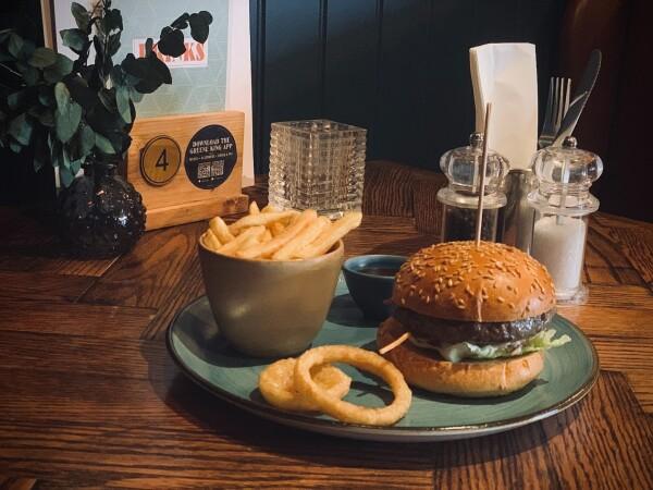 Best Sports Bars in Guildford - George Abbot (Guildford)