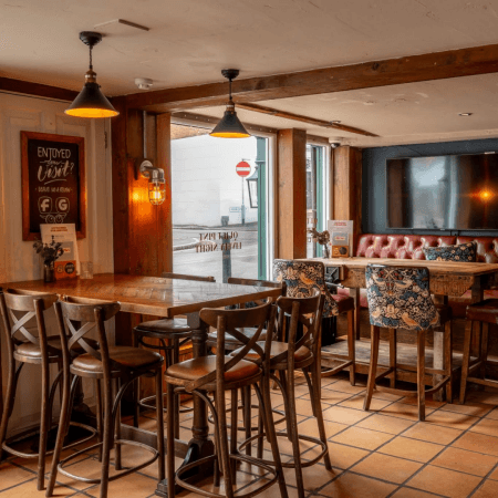 Best Sports Bars in Guildford - George Abbot (Guildford)