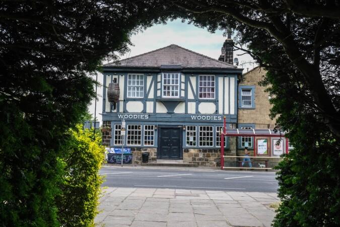 Best Sports Bars in Leeds - Woodies (Leeds)