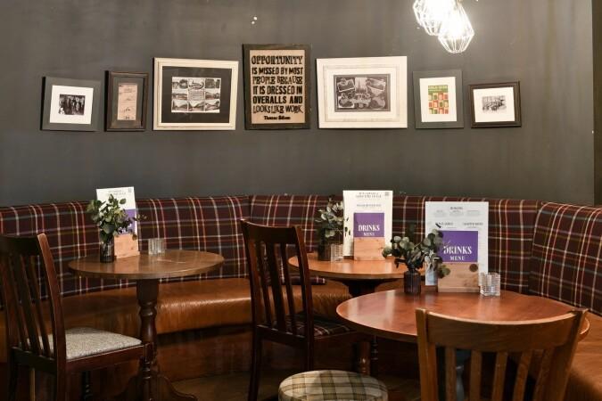 Best Sports Bars in Camberley - Carpenters Arms (Camberley)