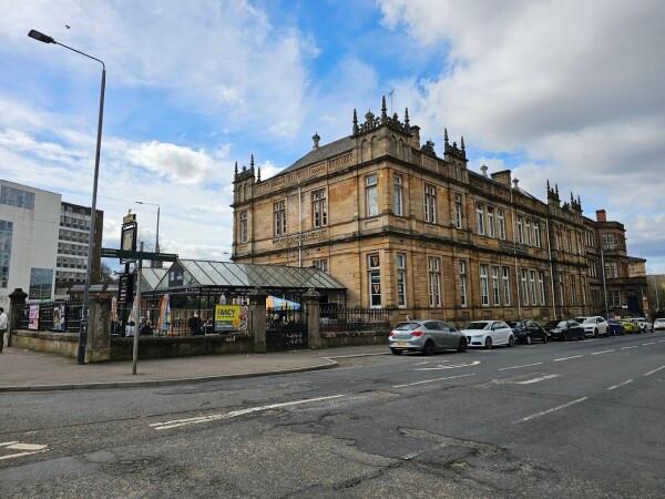 Best Sports Bars in Glasgow - Old School House