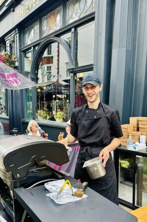 Best Sports Bars in Worthing - Thieves' Kitchen (Worthing)