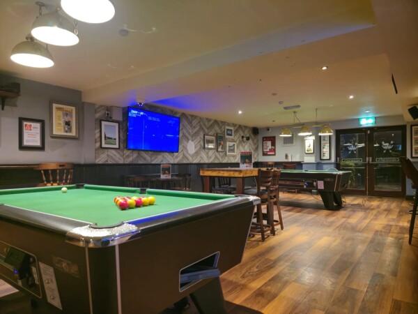 Best Sports Bars in Portsmouth - Farmhouse (Portsmouth)