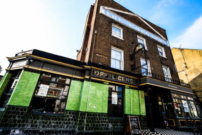 Best Sports Bars in Walthamstow - The Chequers