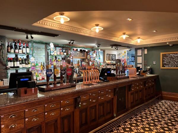 Best Sports Bars in London Bridge - Barrow Boy and Banker