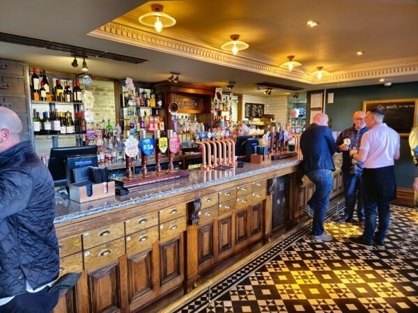 Best Sports Bars in London Bridge - Barrow Boy and Banker
