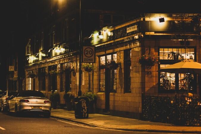 Best Sports Bars in London - The Golden Anchor