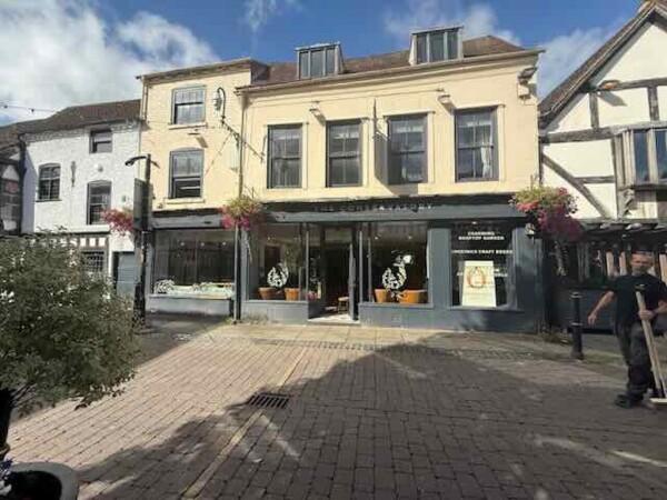 Best Sports Bars in Worcester - Conservatory