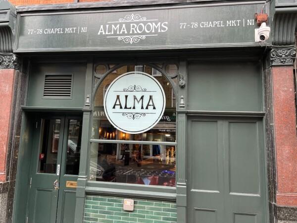 Best Sports Bars in Islington - The Alma