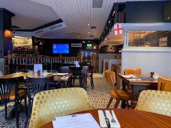 Best Sports Bars in London - Euston Flyer
