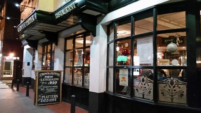 Best Sports Bars in Croydon - Crown and Pepper