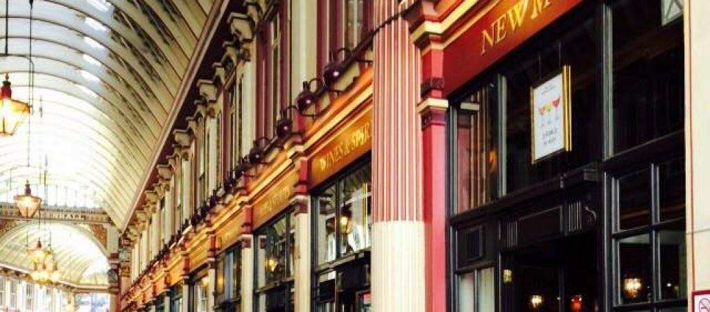 Best Sports Bars in Bank - New Moon