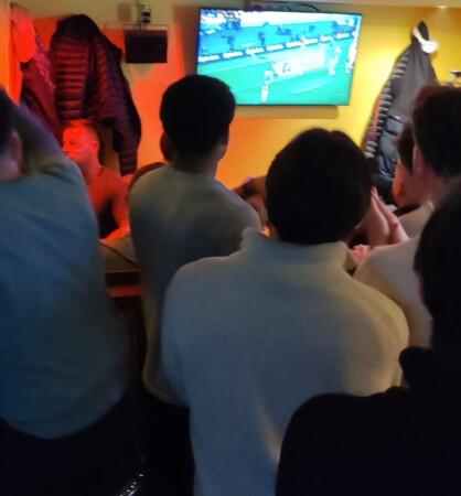 Best Sports Bars in Paris - RoadHouse Bar