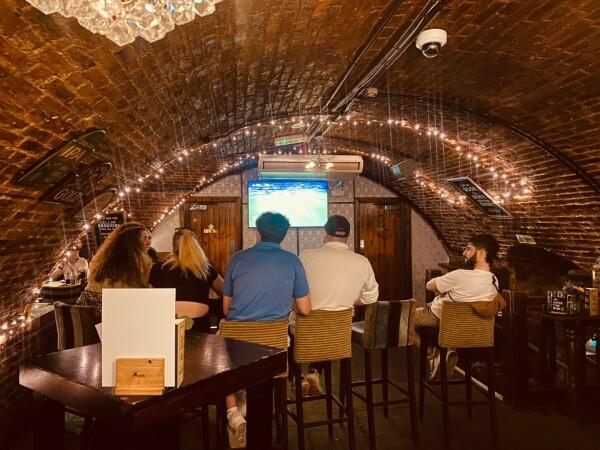 Best Sports Bars in York - Lendal Cellars (York)