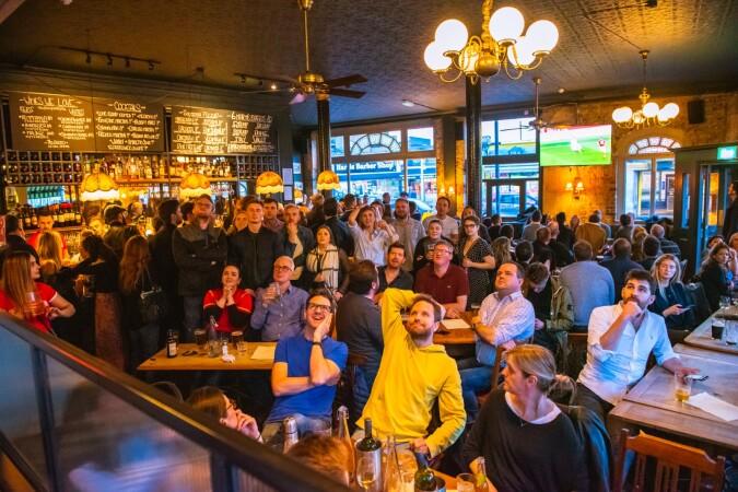 Best Sports Bars in London - The Antelope