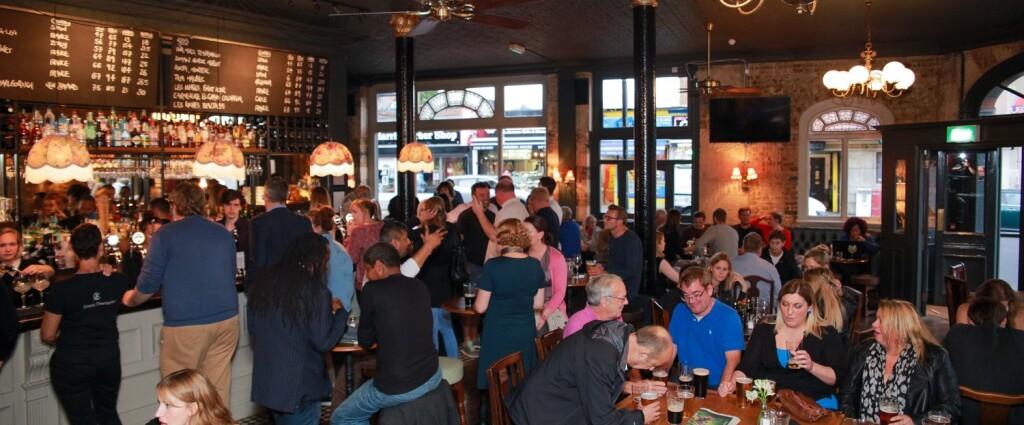 Best Sports Bars in London - The Antelope