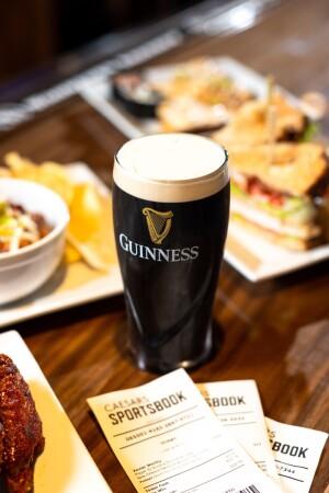 Best Sports Bars in Portland - Oddfellahs