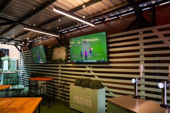 Best Sports Bars in London - Sixes Cricket London Bridge