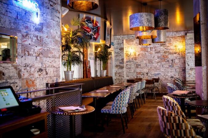 Best Sports Bars in Paris - Les Turbines