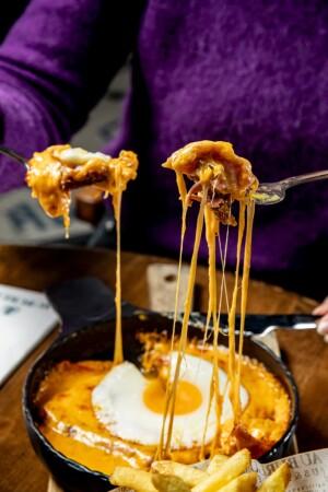 Best Sports Bars in Villeneuve-la-Garenne - Au Bureau Gennevilliers