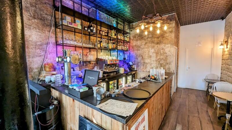 Best Sports Bars in Paris - L'Adjugé Bar