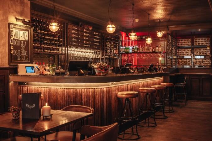 Best Sports Bars in London - Wolfpack West Hampstead