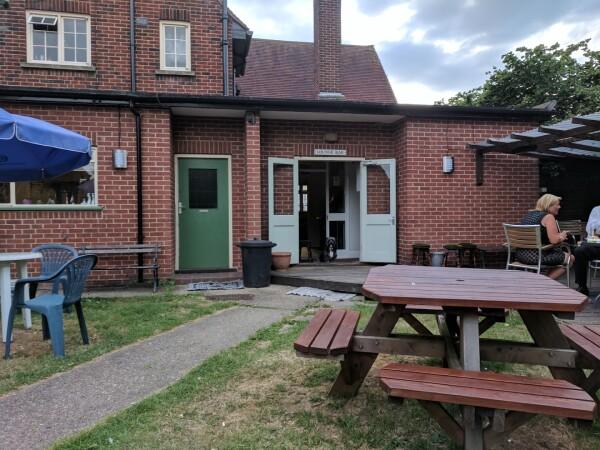 Best Sports Bars in Chelmsford - Fox and Hounds