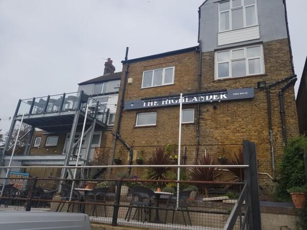 Best Sports Bars in Sheerness - Highlander