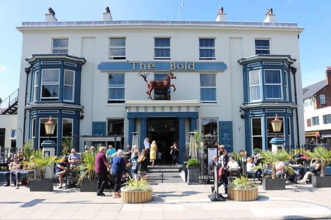 Best Sports Bars in Sefton - Mikhail Hotels