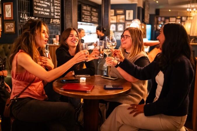 Best Sports Bars in London - The Peacock
