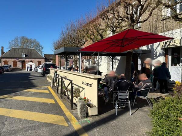 Best Sports Bars in Troissereux - Bar Le Central