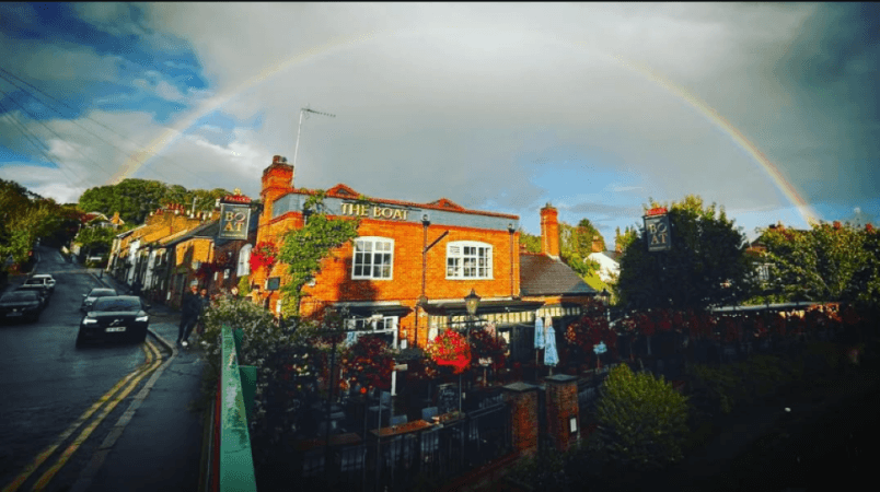 Best Sports Bars in Berkhamsted - Boat