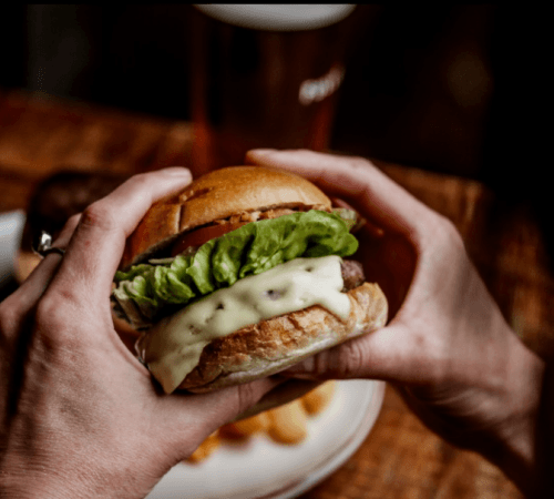 Best Sports Bars in Berkhamsted - Boat