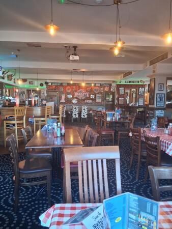 Best Sports Bars in Torbay - Harleys American Bar and Grill