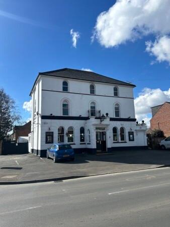 Best Sports Bars in Tunbridge Wells - The New Fox Inn