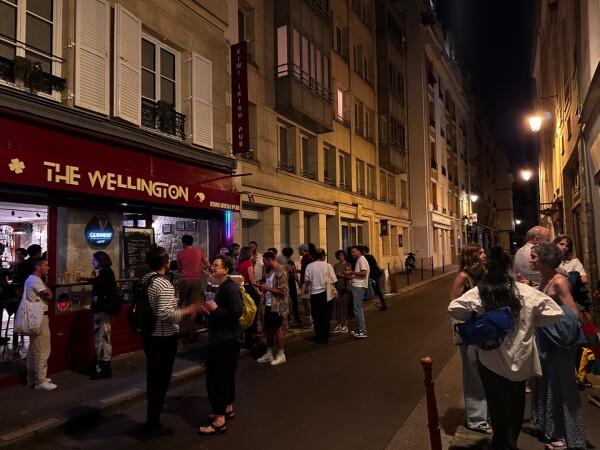 Best Sports Bars in Paris - The Wellington [ Kiwi-Irish Pub)